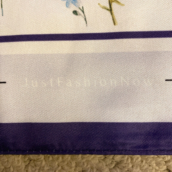 JFN Just Fashion Now square scarf floral lavender purple pink floral romantic - Picture 4 of 4